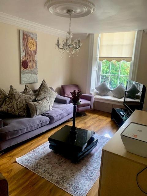 Central Spacious City Apartment Дарем Екстер'єр фото